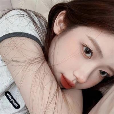 向下扭曲